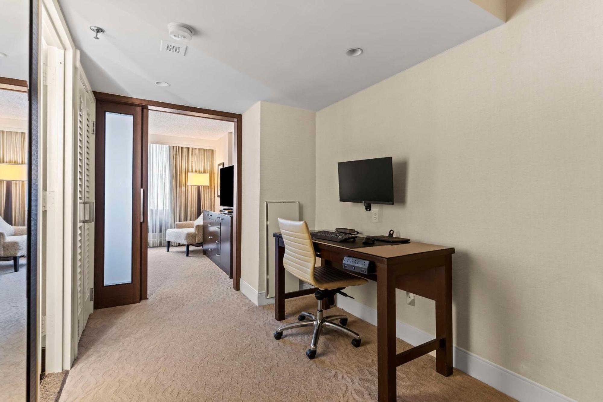 Hotel Doubletree By Hilton Washington Dc - Crystal